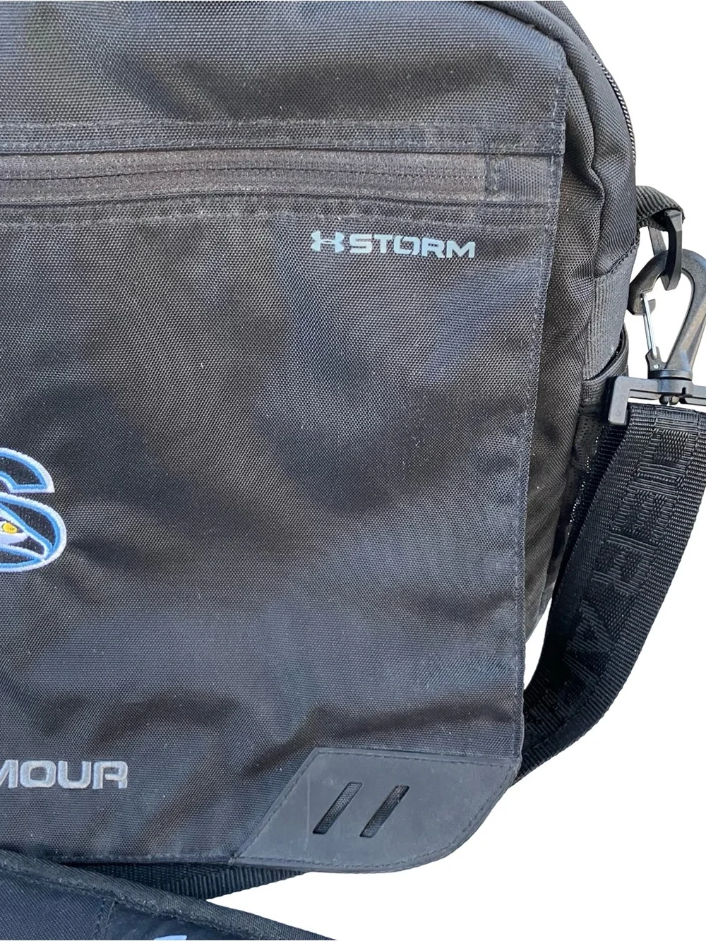 Under Armour Storm Messenger Bag Briefcase Crossbody Laptop Coach’s Black Logo